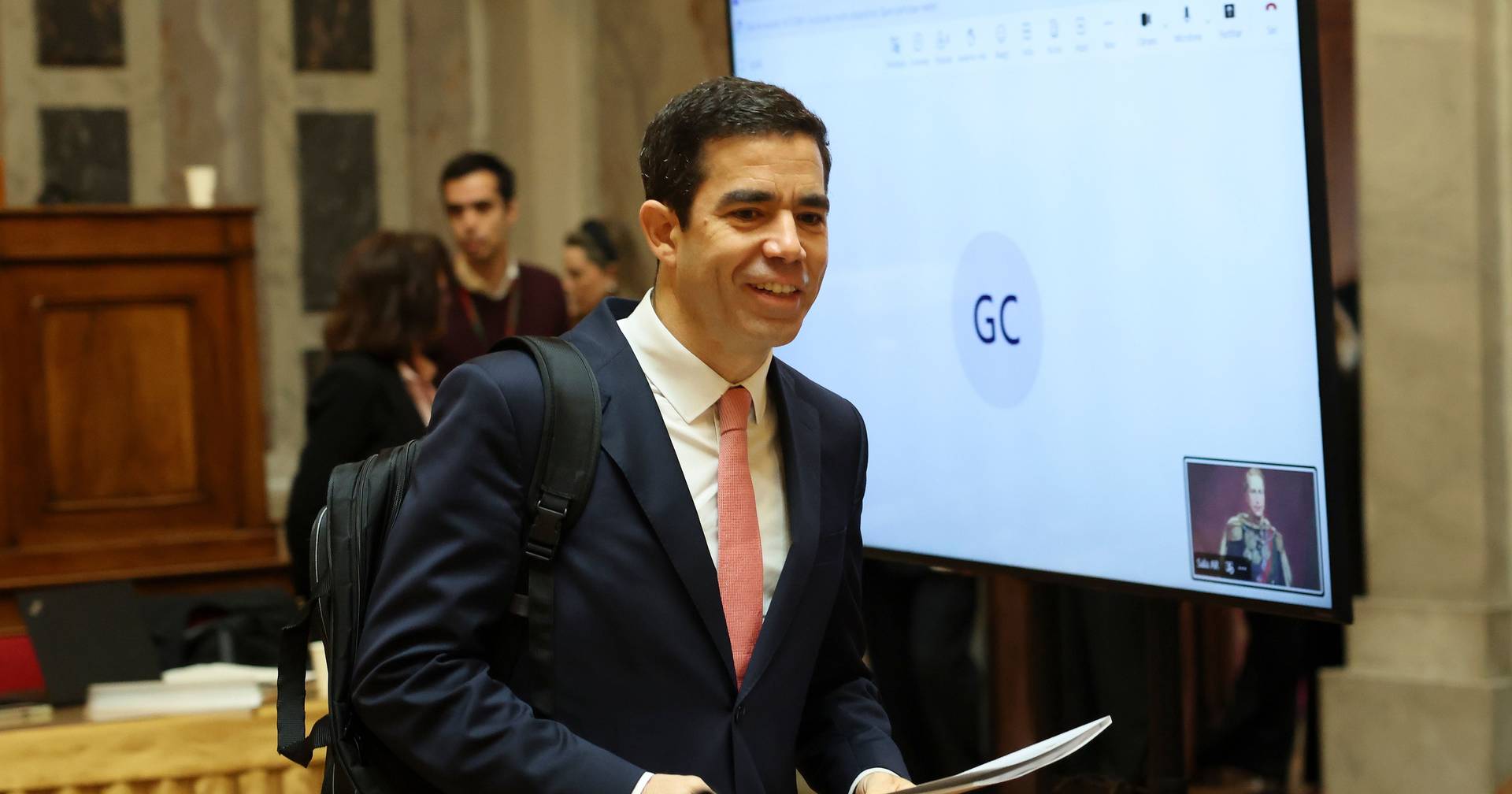 Declaração de situação de calamidade "não teria acrescentado nada às respostas que foram dadas", diz Leitão Amaro