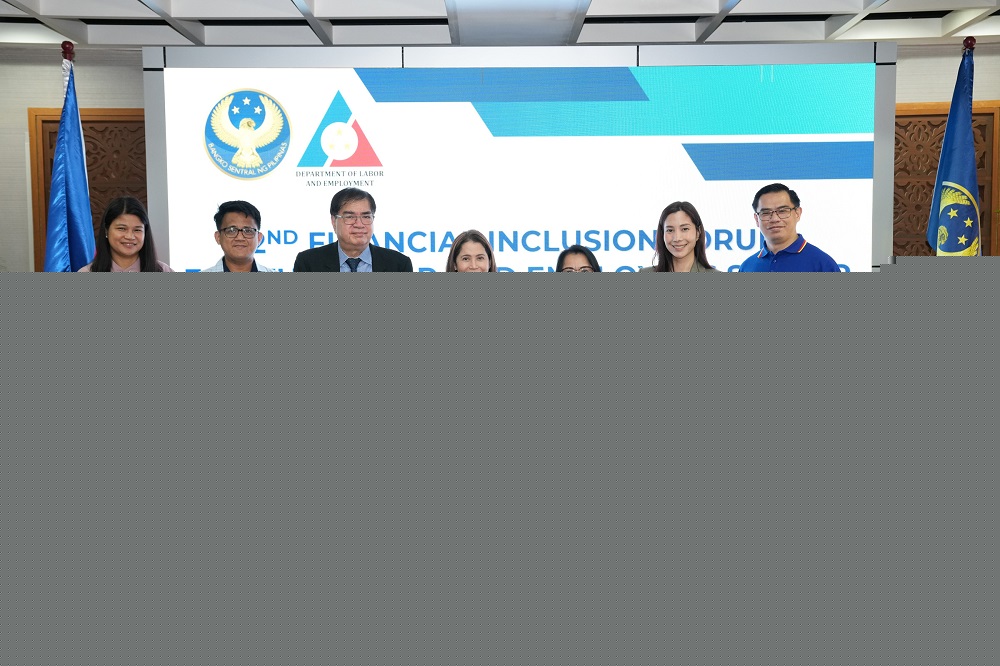 Comment on PH gov’t urging employers to disburse salaries via digital means by binance register