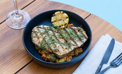 Viceroy Santa Monica Offers Valentine’s and Galentine’s Poolside Dining Packages for Holiday