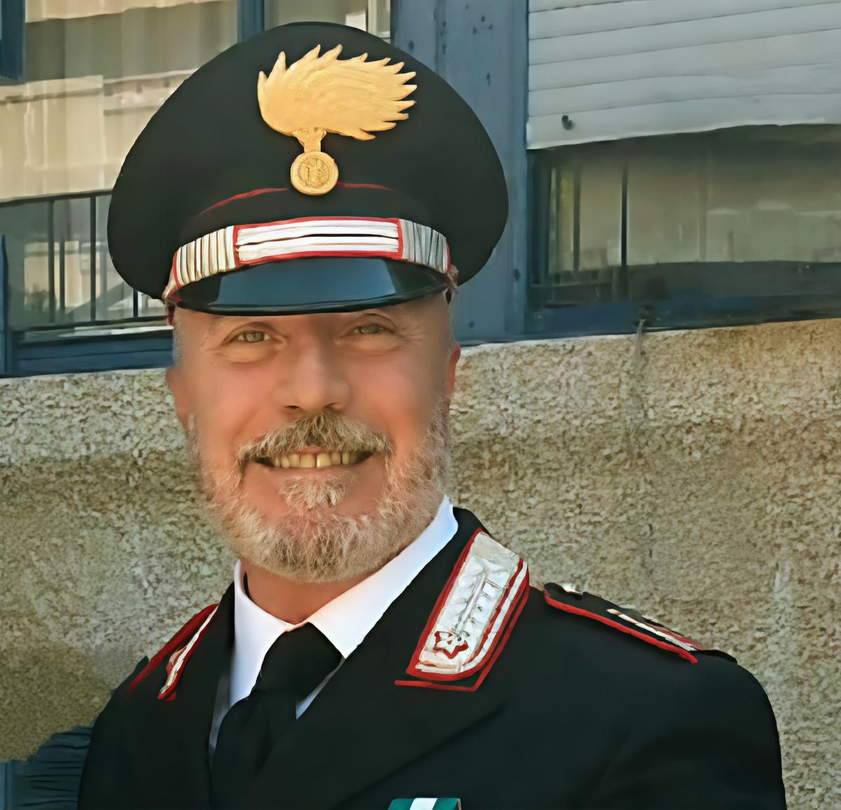 Ragazzo problematico aggredisce carabiniere: lesione a una mano