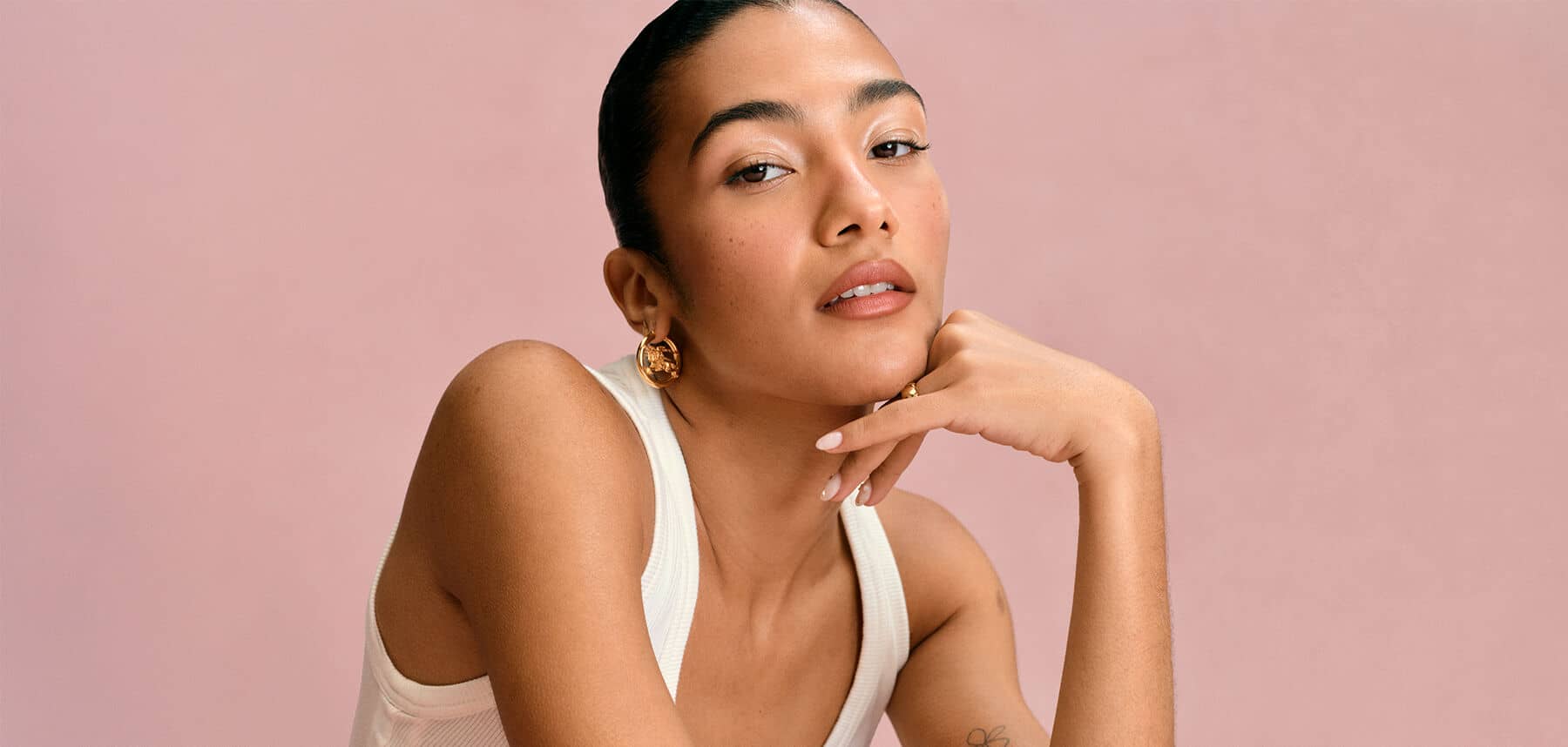 Ten Craves: Jimmy Choo Takes Over The Dover, Olivia Dean Is The Face Of Burberry Beauty And More!