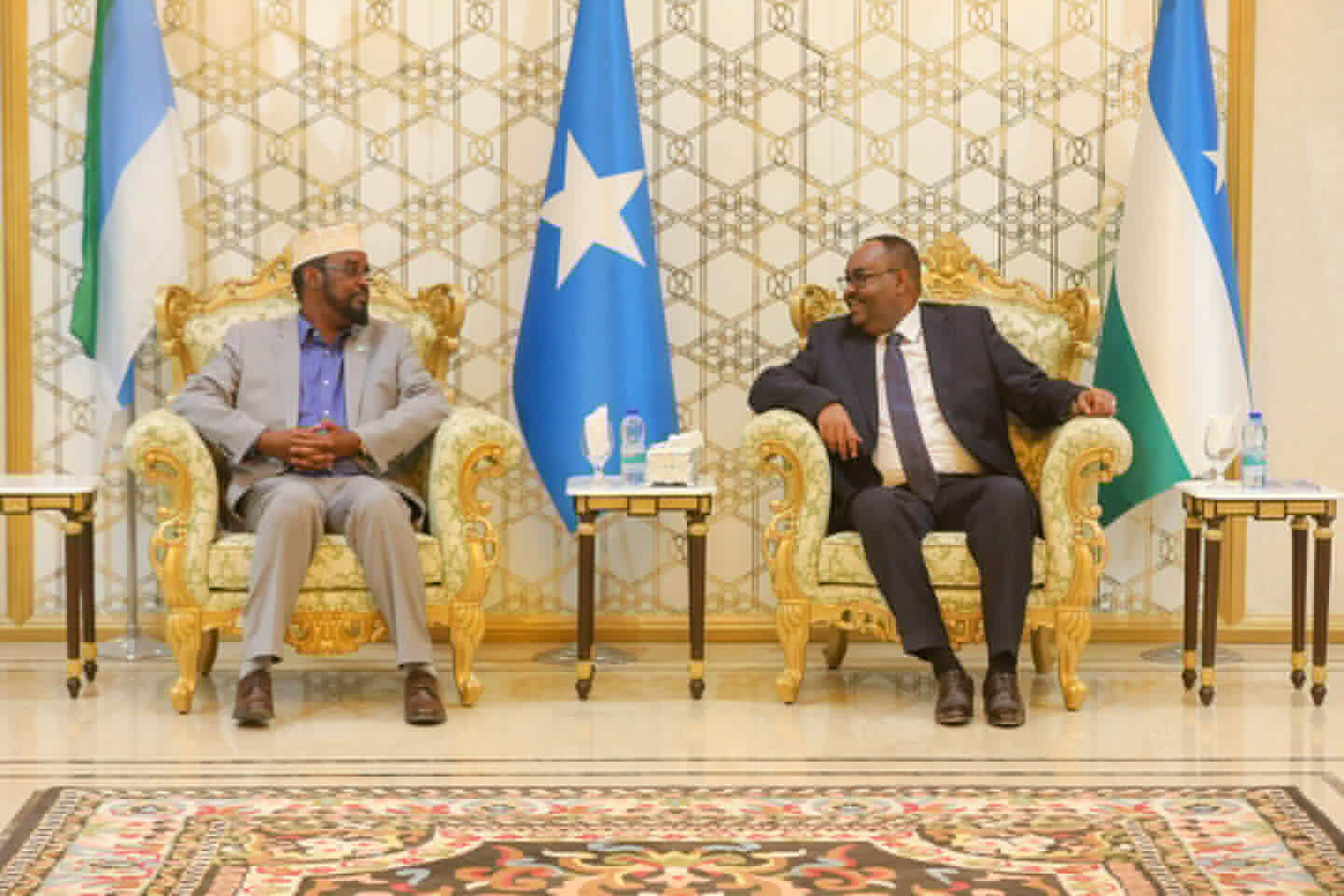 Madaxweynayaasha Puntland iyo Jubaland oo Kulan gaar ah ku yeeshay magaalada Nairobi