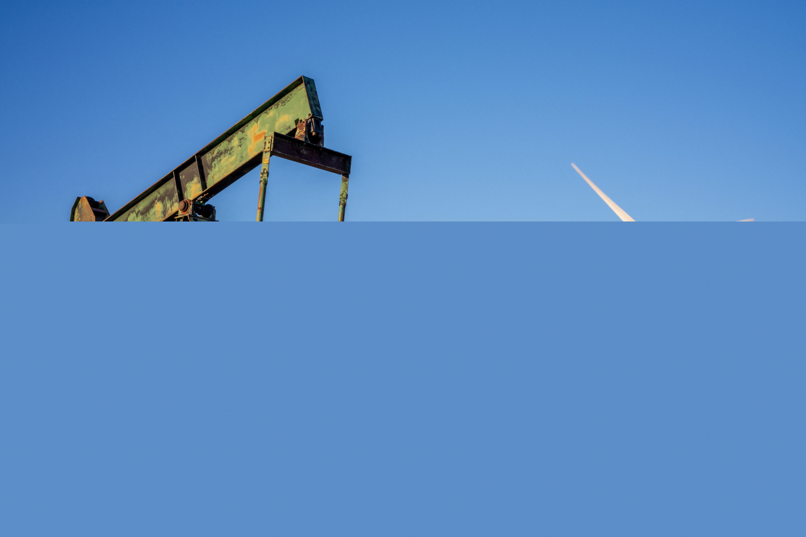 Cotațiile petrolului au început să crească din nou pe fondul reluării atacurilor din Orientul Mijlociu