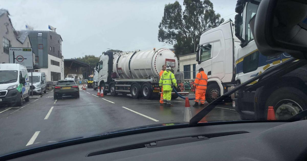 Drivers warned to expect long delays AGAIN due to emergency roadworks in Penryn