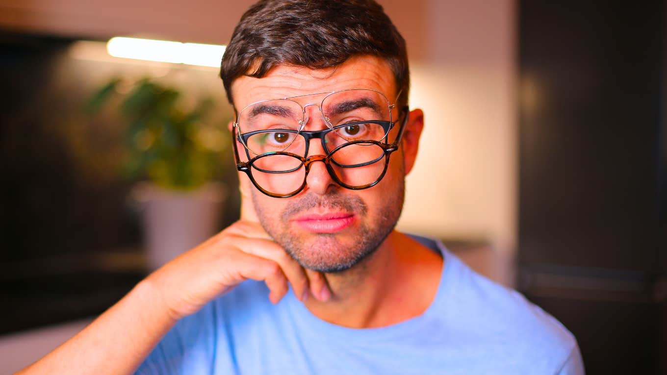High IQ People Are Smart Enough To Play Dumb In 10 Specific Situations