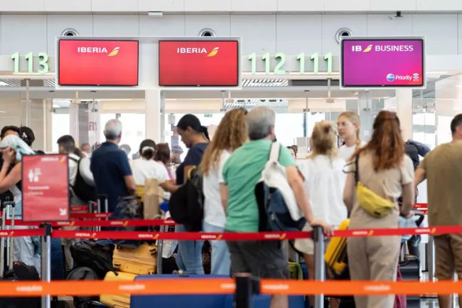 #Mondo #Scontro tra Madrid e Roma, controlli per chi arriva dall'Italia