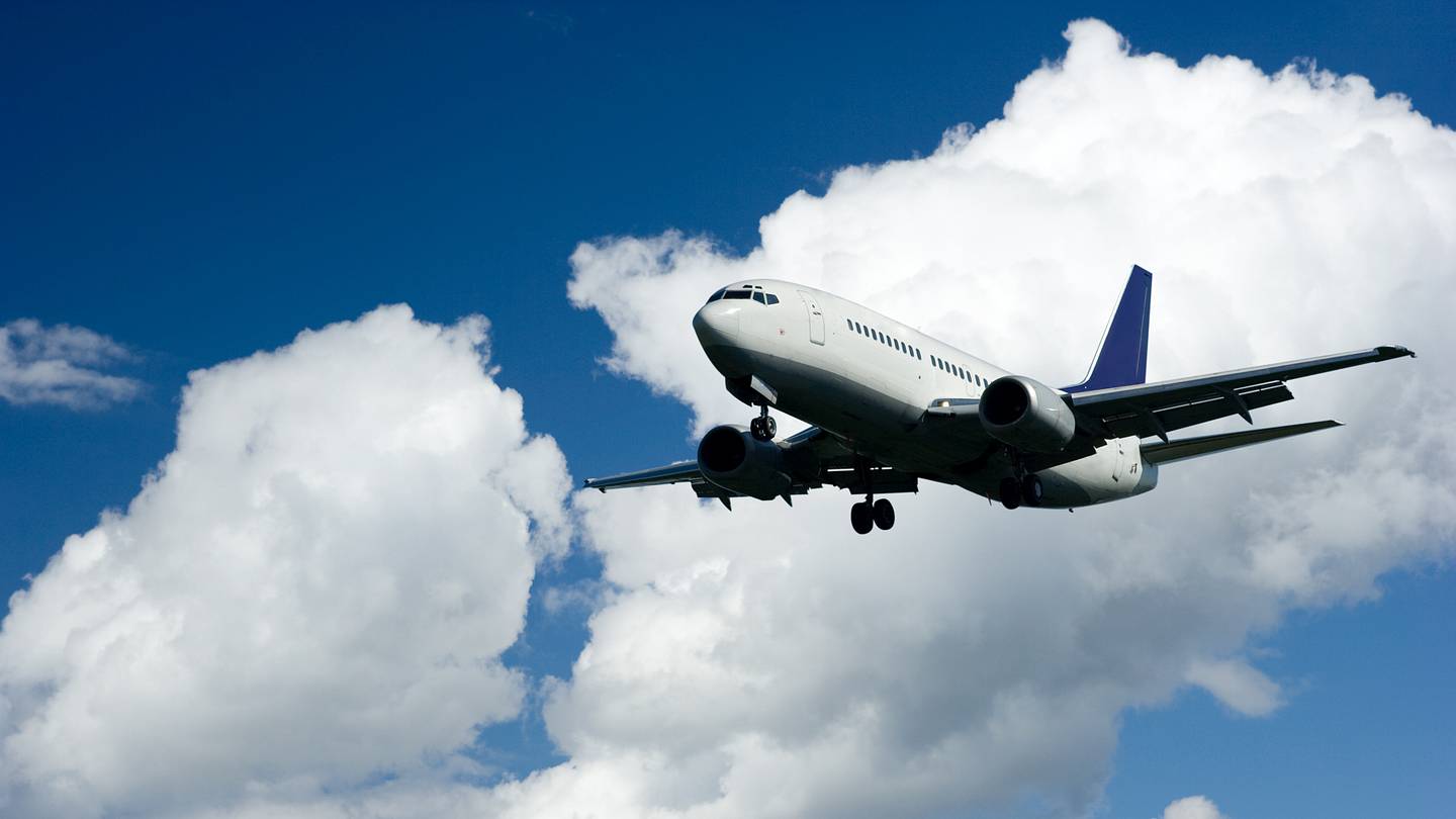 The 10 Most Turbulent Flight Routes in America