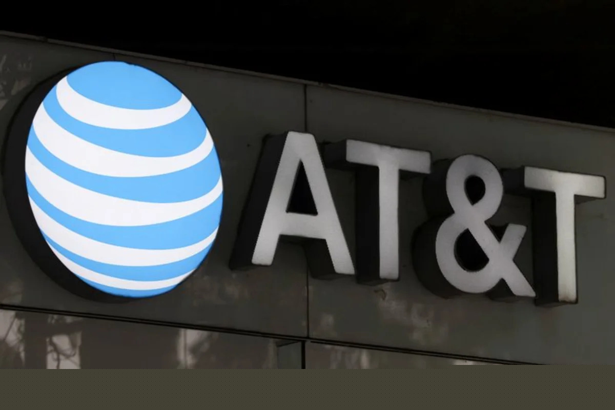 AT&T closes $23 billion deal to acquire spectrum from Echostar