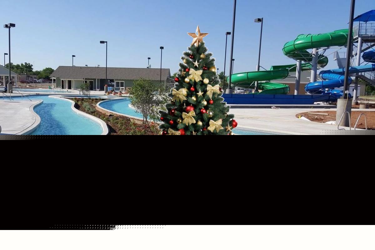 Abilene Water Park Hosts Christmas In July With The Grinch