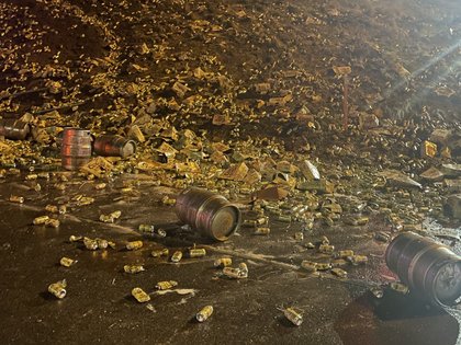 Hundreds of beers spilled in semitruck crash that shut down Wheat Ridge highway