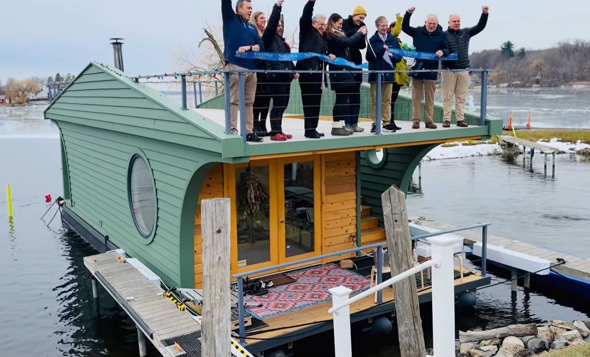From Health Benefits to Lake Views, Inside New York’s First Floating Sauna