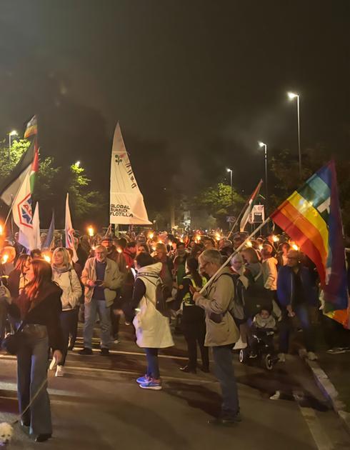 Libera e Anpi, fiaccolata per la pace: "Bisogna fermare il massacro"