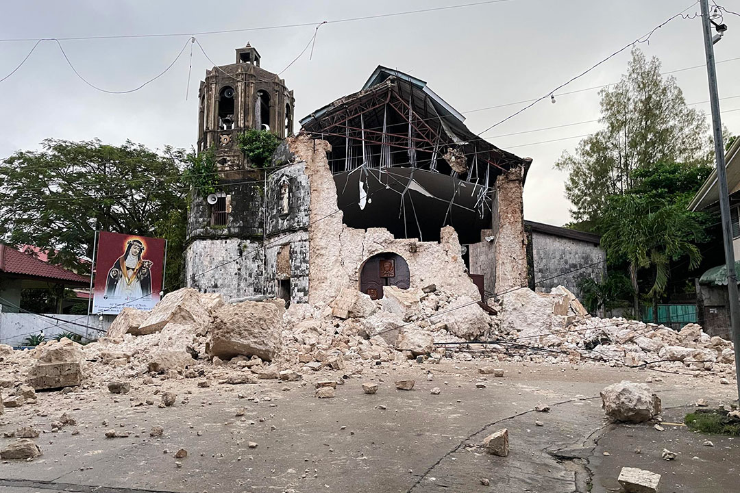 Powerful earthquake rocks central Philippines, killing at least 69 people
