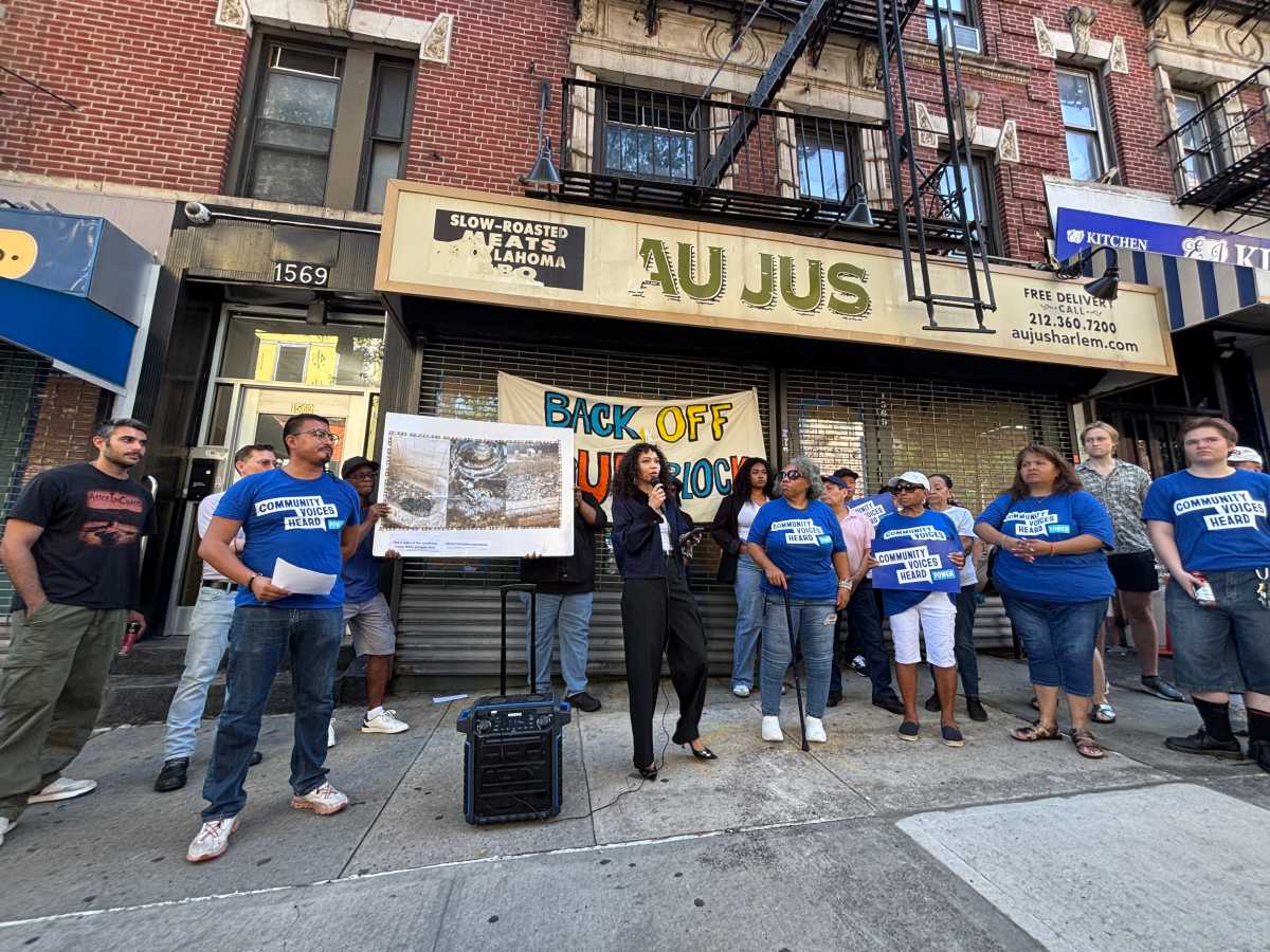 East Harlem tenants organize, push for improvements in foreclosed building