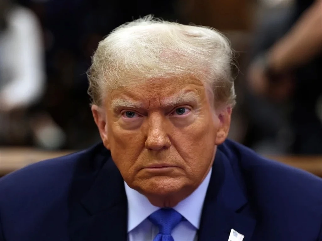 Trump, İran'a saldırıları durdurduğunu açıkladı