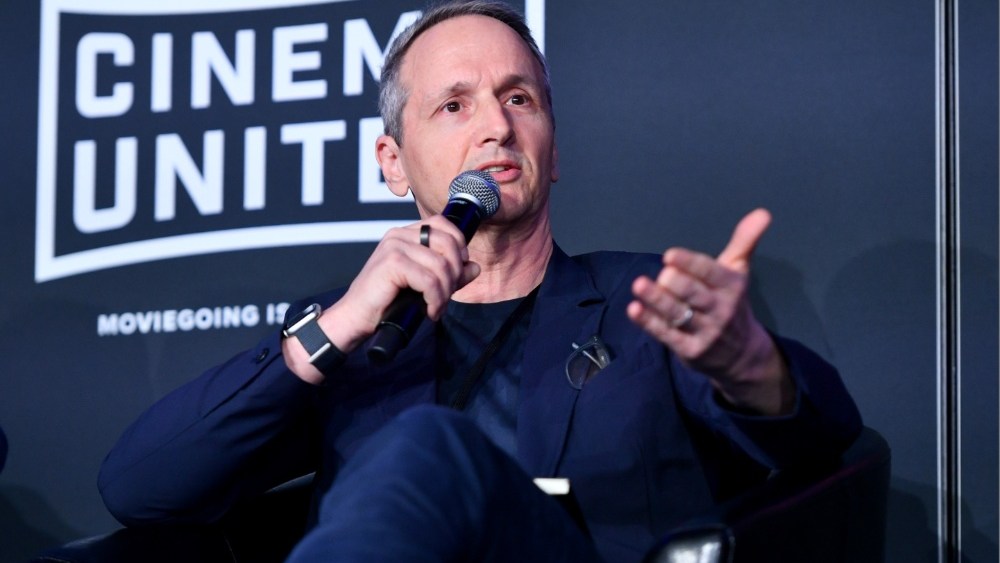 Tom Quinn, in Zurich, Discusses Neon’s Origin, Secret of Success, Ties to Hollywoodland Sign