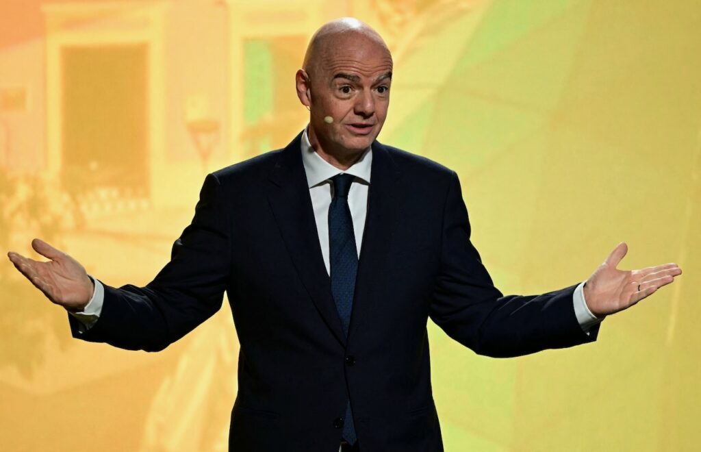 Embattled Fifa chief Infantino holds emergency talks with directors