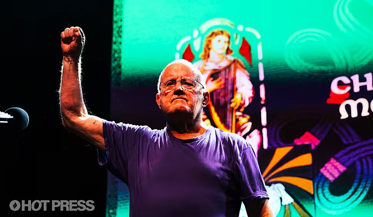 Christy Moore announces Vicar Street concert in Support of Women’s Aid