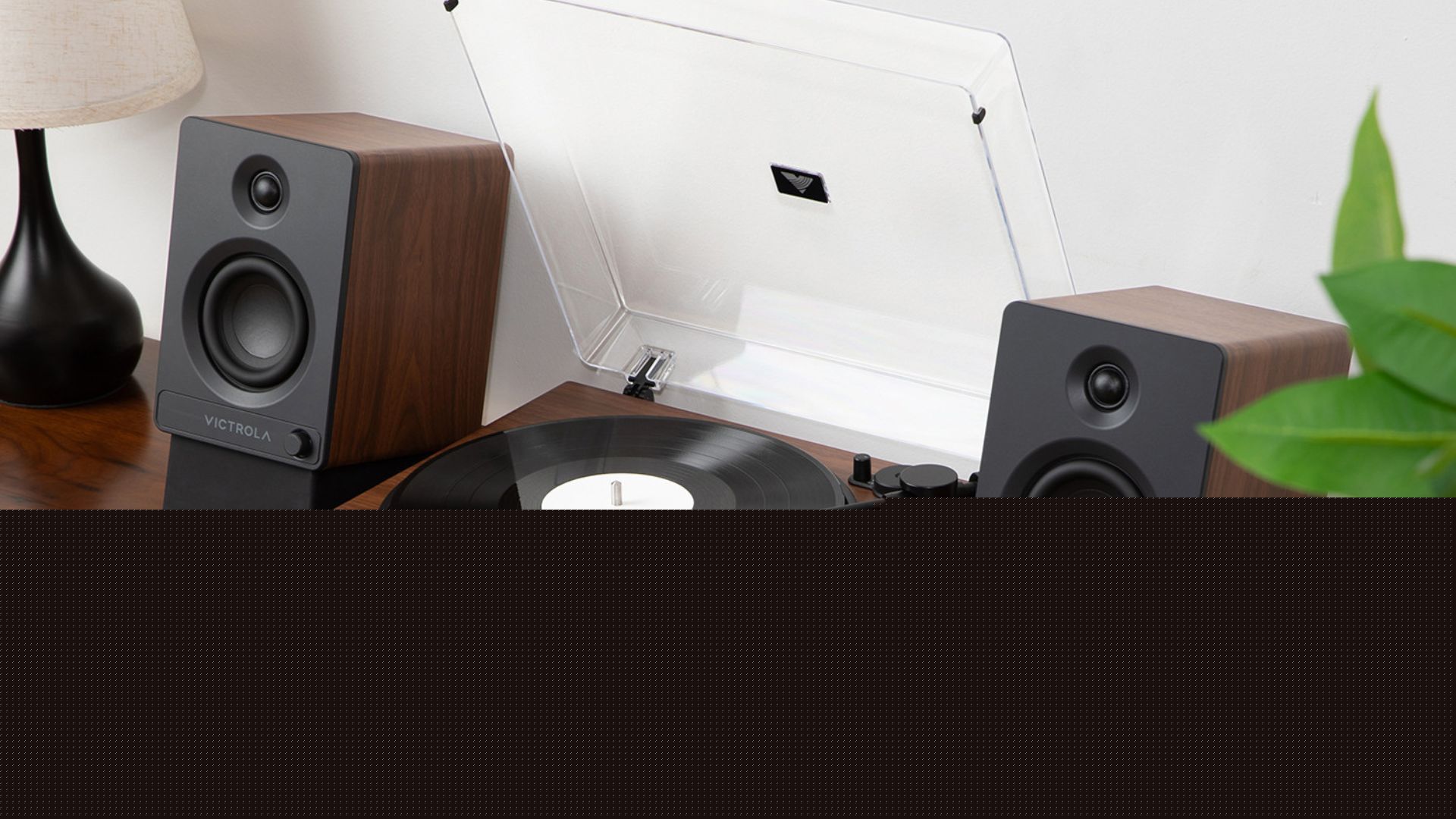 Victrola’s Wave Bluetooth turntable brings wired and wireless sound together