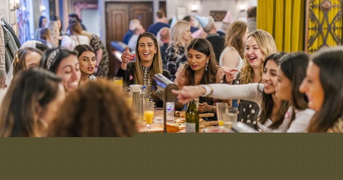Popular darts venue to host brunch party with bottomless pizza and prosecco