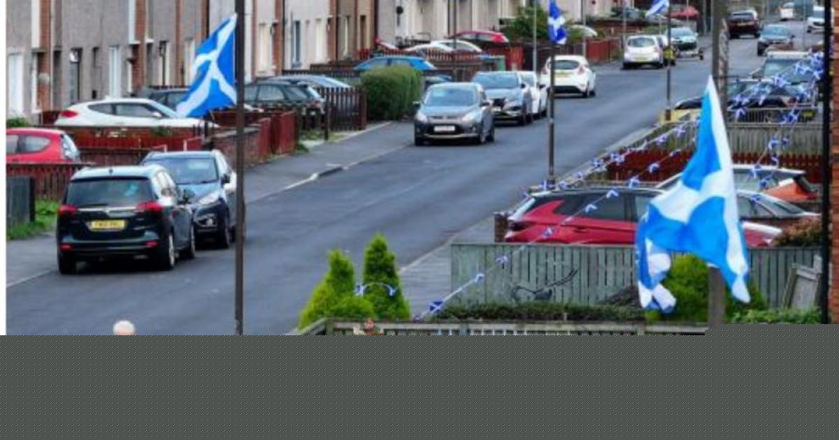 Council issues warning message regarding the hanging of flags