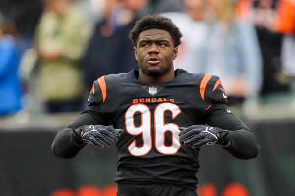 Report: Falcons signing veteran DE Cameron Sample