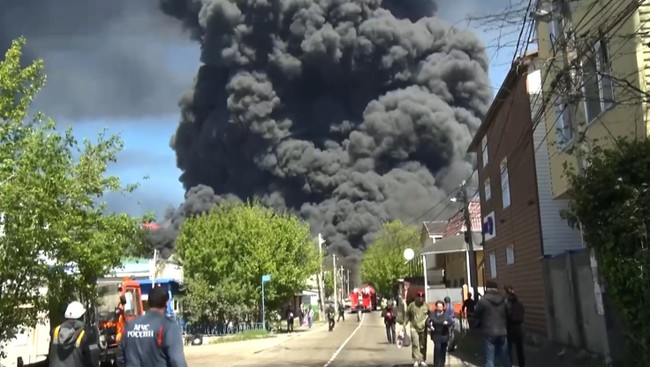 Ukrainian Drone Strikes Another Russian Refinery