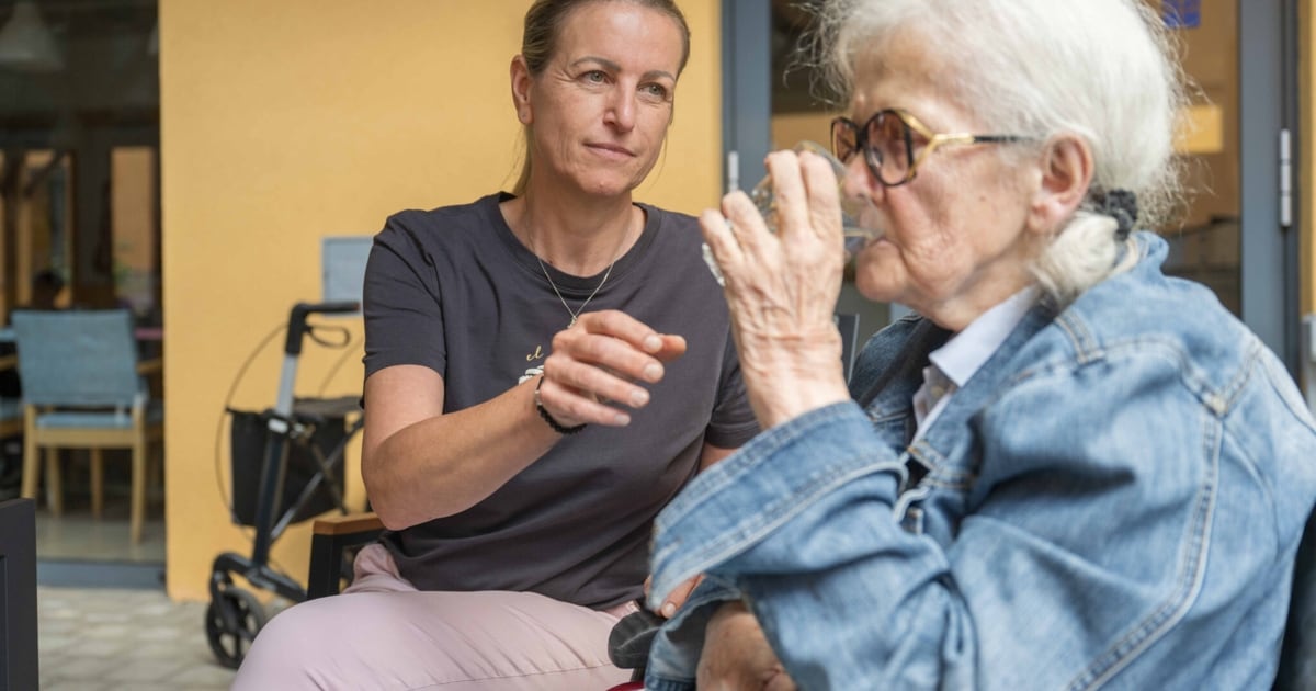 Heime im Hitzestress - Pflege schlägt Alarm: „Bewohner leiden enorm“