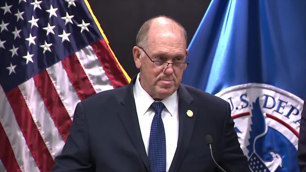Tom Homan discusses ICE detainers with Minnesota officials