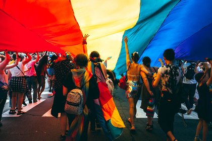 In new letter, Orthodox rabbis say Jewish law forbids ‘conversion therapy’