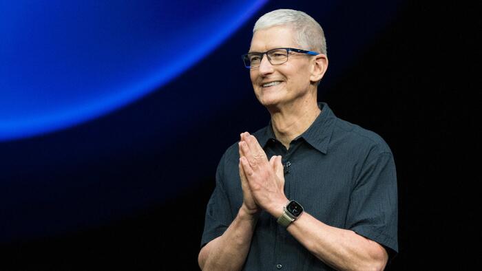Apple Rises After Shocking China Sales Beat Offsets US Revenue Miss