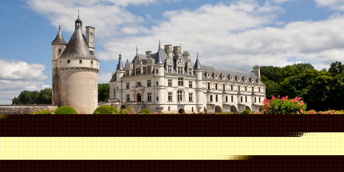 25 Enchantingly Beautiful Castles You Need to Visit in Your Lifetime