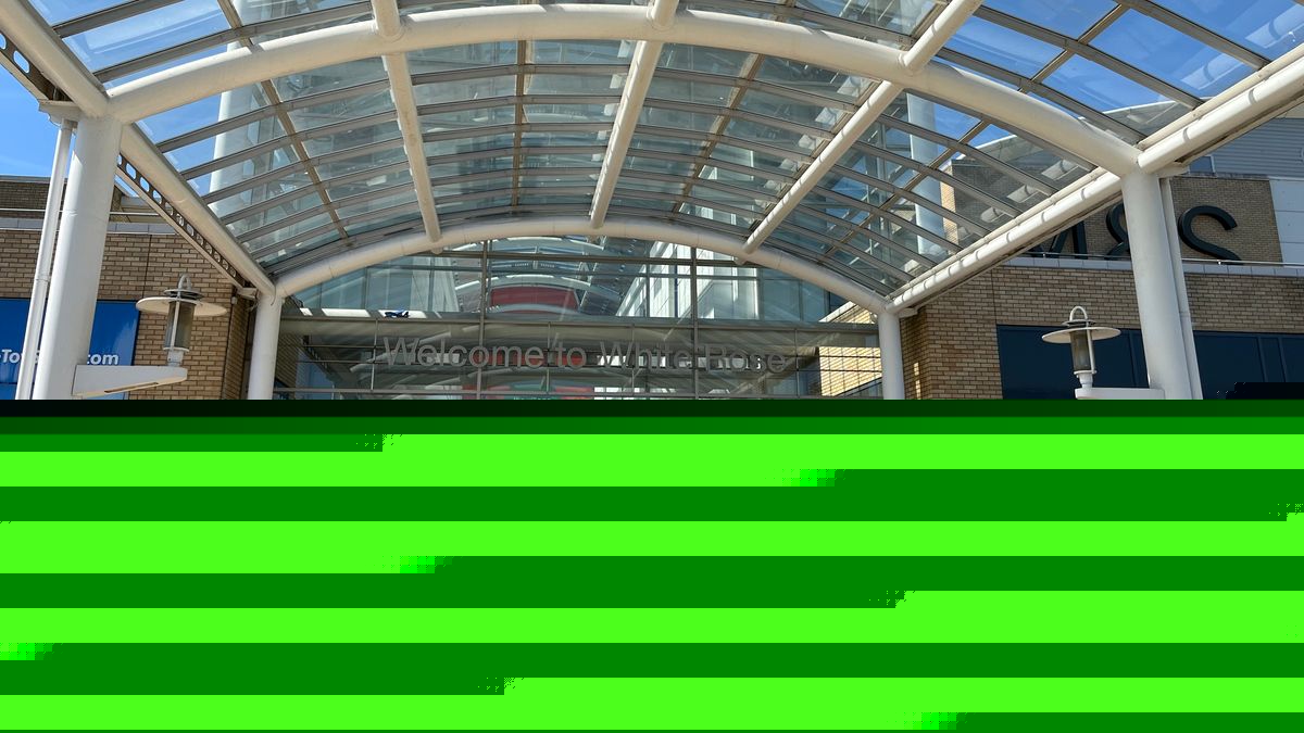 White Rose sees big name shut at Leeds shopping centre following another recent closure