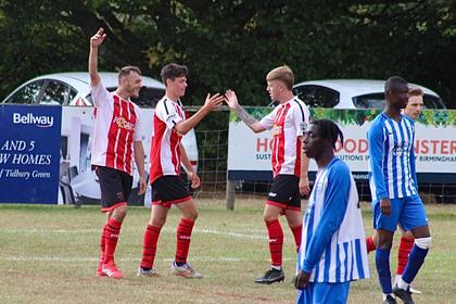 FOOTBALL - Earlswood Town see off Coventry Dunlop to advance in Les James Challenge Cup