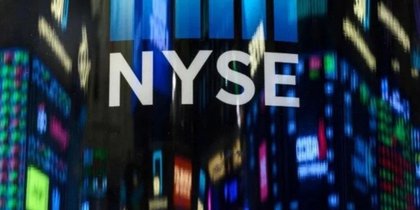 Wall Street cierra con resultados mixtos por caída de tecnológicas