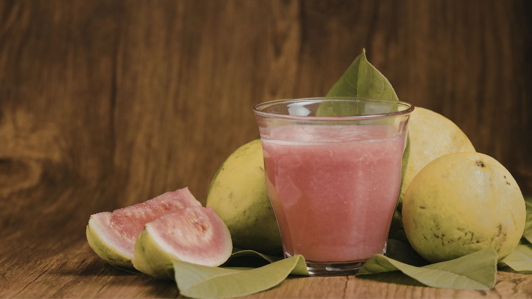 ¿Cuáles son los beneficios de tomar jugo de guayaba con espinacas?