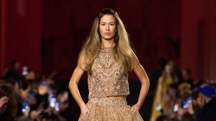 Elie Saab Couture Spring 2026: All That Glitters