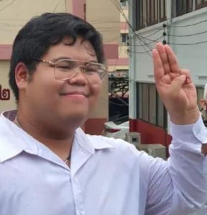 Comment on Updated: Car trouble II by Royal car taunts punished with mammoth sentences | Political Prisoners in Thailand
