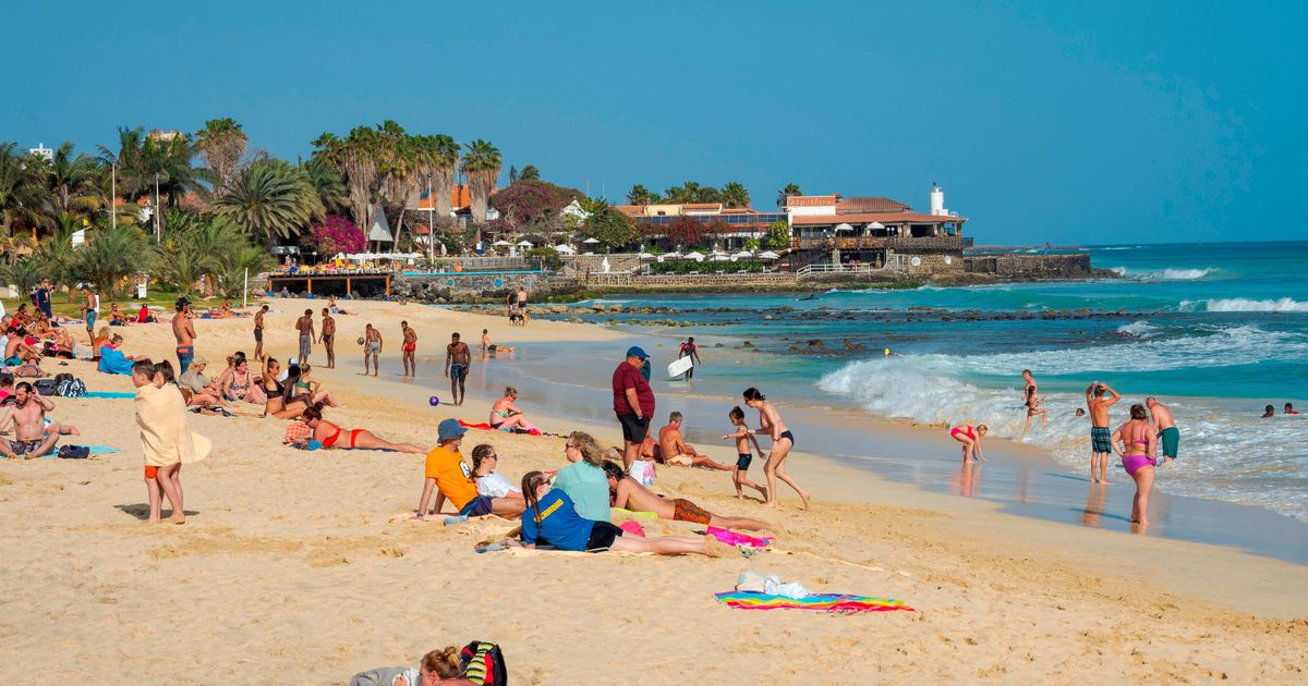 EasyJet offers flights to 'new Canary Islands' where it's 24C in February