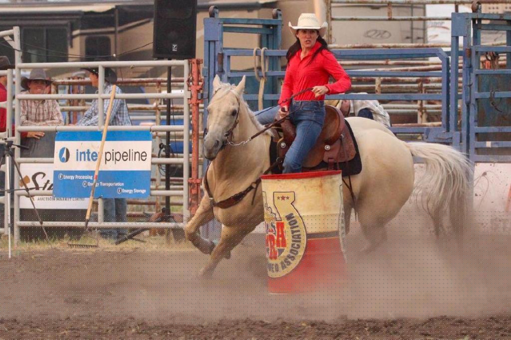 Big Valley Bust Out Rodeo draws crowds, honours community icon