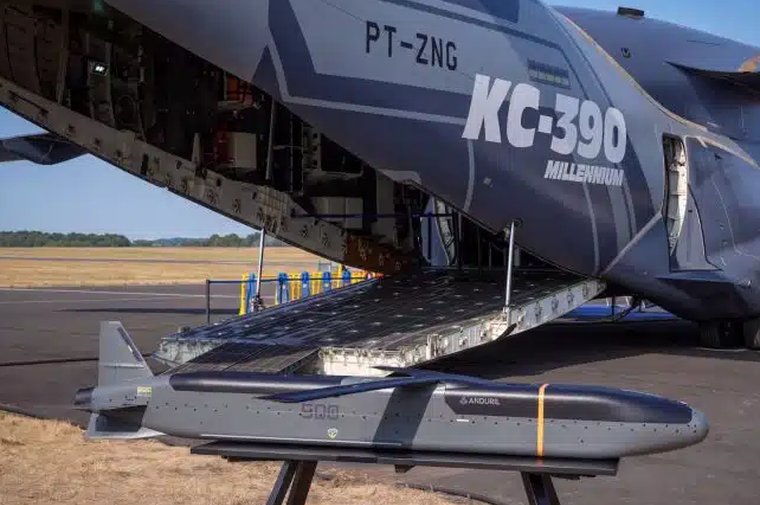 FIA 2026: Embraer, Anduril sign agreement to develop cruise missile launch capability for the C-390