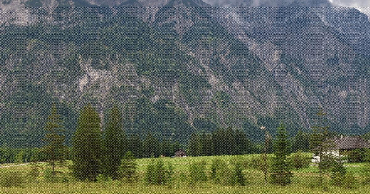 Nachts bei 5 Grad - Verirrter Bergwanderer in kurzer Hose gerettet