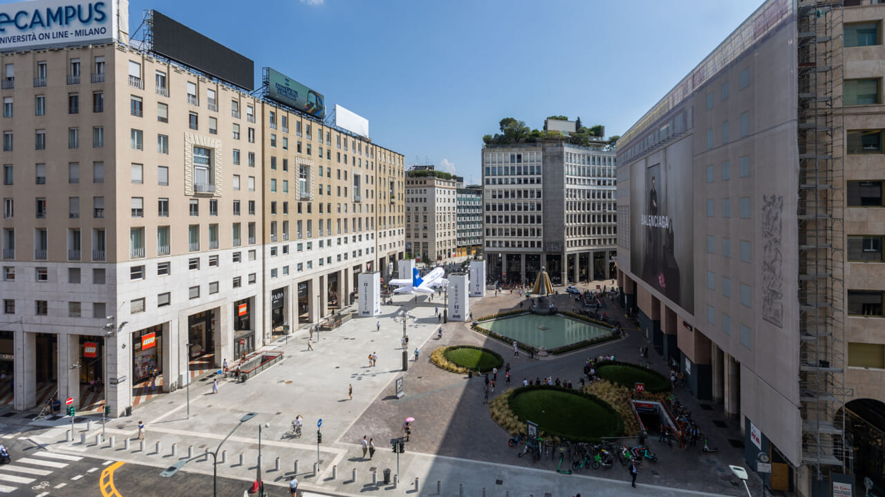 A Milano si può "mangiare" il circuito di Monza: l'evento gratuito con la F1 in piazza San Babila (e come registrarsi)