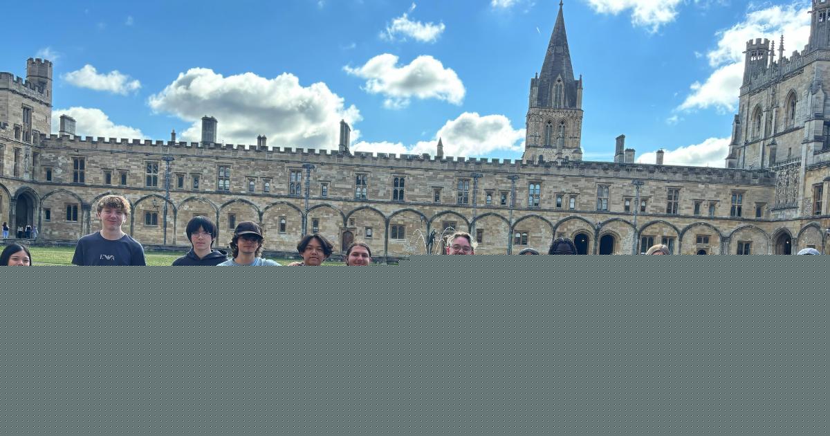 Oxford visit shows Warrington sixth formers what university life is like