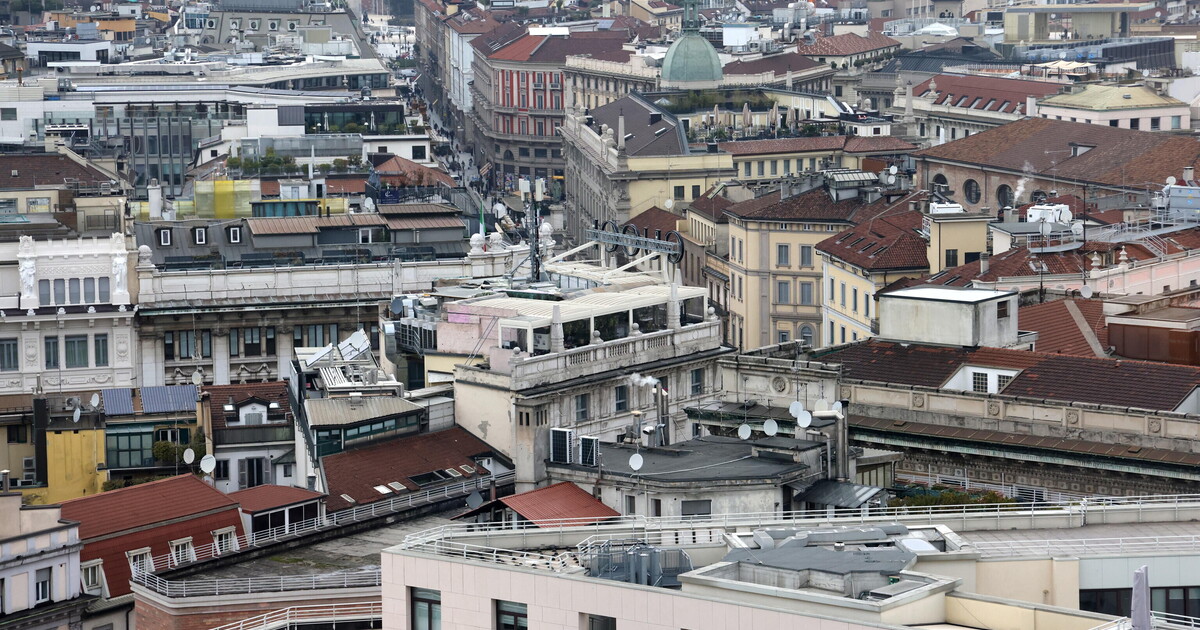 La terrazza, il tempo lungo di un godimento estivo