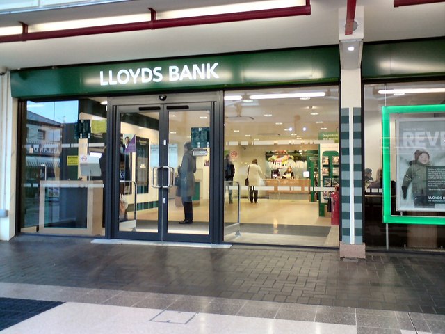 Lloyds reports strong 2025 performance and higher returns outlook