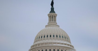 Senate fails to advance government funding bill, Democrats demand ICE reform