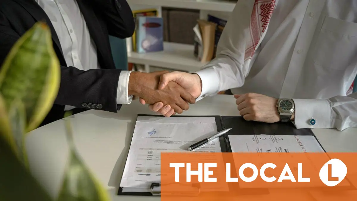 Are job or rental contracts written in English valid in Norway?