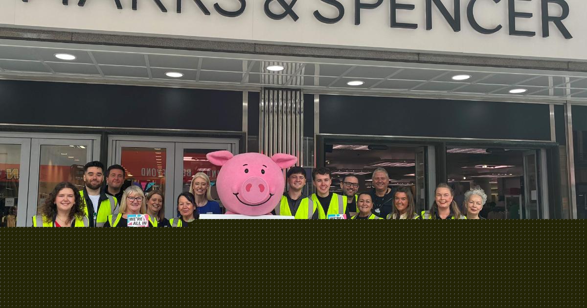 Glasgow colleagues help clean up city streets for 2026 Commonwealth Games