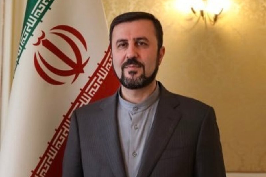 Iran proposes Hormuz shipping deal as Gulf states back Omani plan